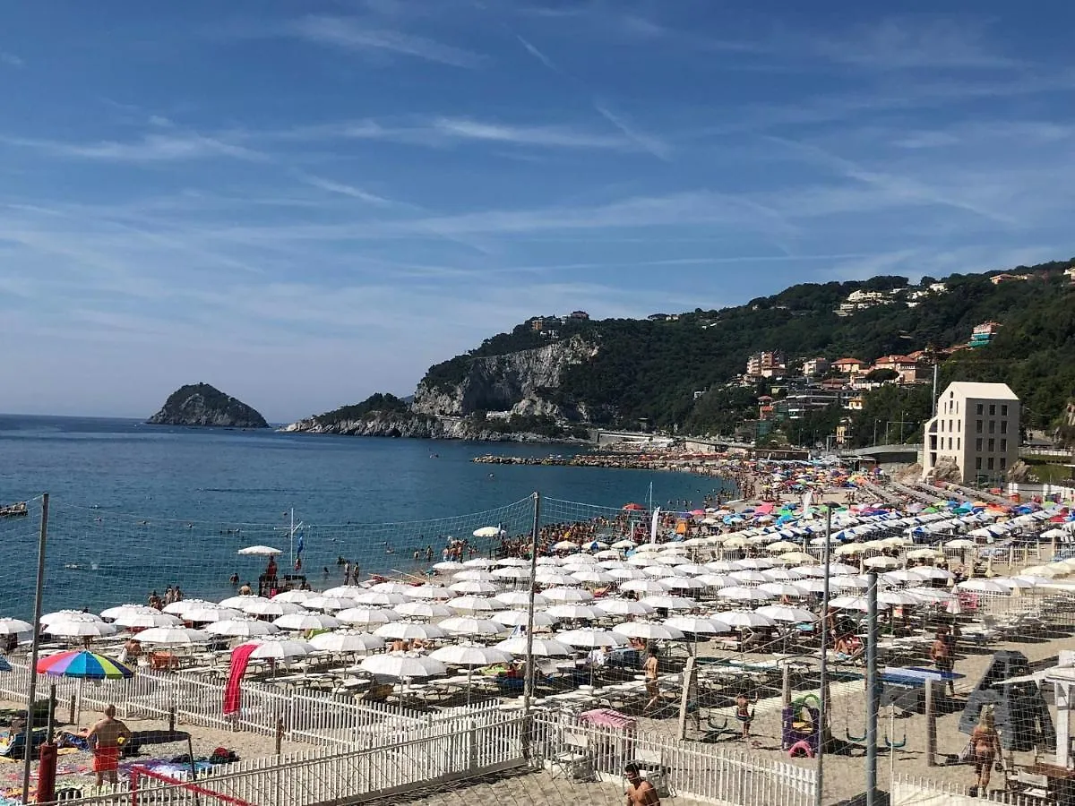 Vista Mare Apartment Savona