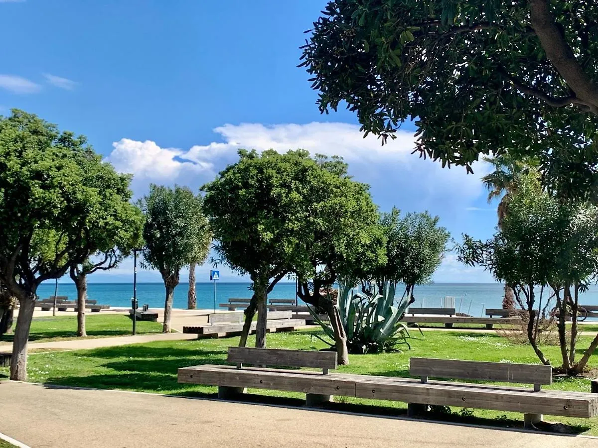 Vista Mare Apartment Savona 0*,  Italien